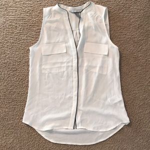 H & M Pipelined white blouse